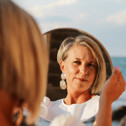 Kraaienpootjes of droogtelijntjes: wat zie je rond je ogen en wat helpt?